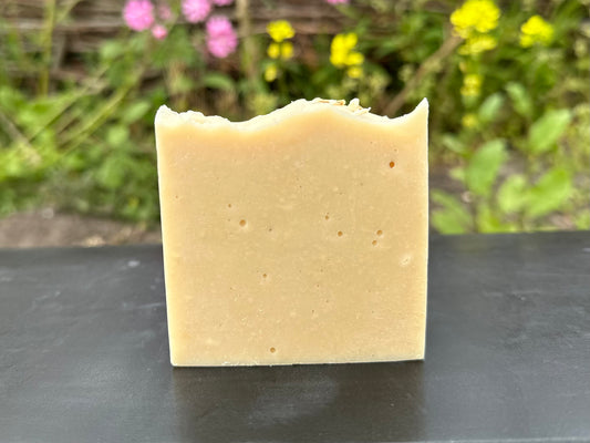 Bainne Gobhar - Goats Milk